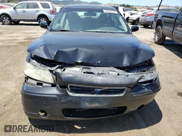 ✅ 2005 Volvo S60 • VIN: YV1RS612752426665 • Лот: 62089235. Опубликован ранее на Copart с пробегом 168 406 миль. Бесплатный доступ к архиву аукционных продаж из США и подробный отчёт об истории автомобиля на DreamBid. Изображение 5.