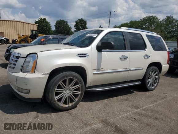 ✅ 2010 Cadillac Escalade • VIN: 1GYUKAEF8AR169401 • Лот: 68390435. Опубликован ранее на Copart с пробегом 308 147 миль. Бесплатный доступ к архиву аукционных продаж из США и подробный отчёт об истории автомобиля на DreamBid. Изображение 1.
