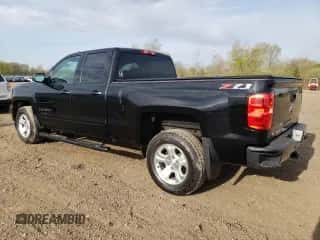 ✅ 2019 Chevrolet Silverado 1500 LT • VIN: 2GCVKPEC4K1193627 • Лот: 52079774. Размещён на Copart с пробегом 43 722 миль миль. Получите бесплатный доступ к архиву аукционных продаж из США и посмотрите подробный отчёт об истории автомобиля на DreamBid. Изображение 2.