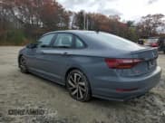 ✅ 2019 Volkswagen Jetta S • VIN: 3VW6T7BU4KM172989 • Lot: 90877355. Wystawiony na Copart z przebiegiem 110 867 mil. Bezpłatny archiwum sprzedaży aukcyjnych z USA i szczegółowy raport historii pojazdu na DreamBid. Zdjęcie 2.