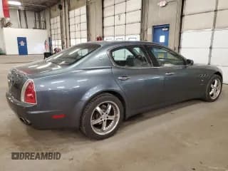 ✅ 2005 Maserati Quattroporte • VIN: ZAMCE39A350017390 • Lot: 72455664. Wystawiony na Copart z przebiegiem 50 394 mil. Bezpłatny archiwum sprzedaży aukcyjnych z USA i szczegółowy raport historii pojazdu na DreamBid. Zdjęcie 3.