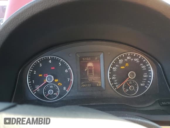 ✅ 2015 Volkswagen Eos Komfort • VIN: WVWBW8AH9FV002562 • Lot: 92413715. Wystawiony na Copart z przebiegiem 206 122 mil. Bezpłatny archiwum sprzedaży aukcyjnych z USA i szczegółowy raport historii pojazdu na DreamBid. Zdjęcie 9.