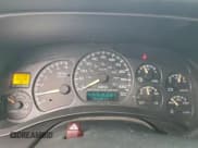 ✅ 2001 Chevrolet Silverado 2500HD LS • VIN: 1GCHK23U61F136848 • Lot: 92687445. Wystawiony na Copart z przebiegiem 252 847 mil. Bezpłatny archiwum sprzedaży aukcyjnych z USA i szczegółowy raport historii pojazdu na DreamBid. Zdjęcie 9.