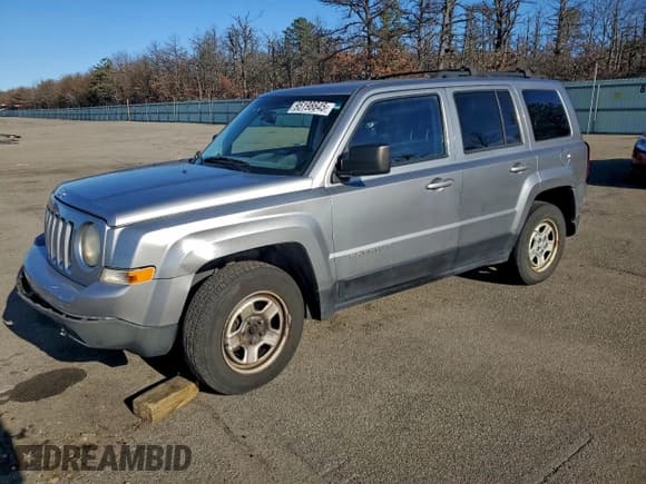 ✅ 2016 Jeep Patriot Sport • VIN: 1C4NJPBA9GD670361 • Lot: 95198645. Listed on Copart with 144,175 mi. Free auction sales archive from the USA and detailed vehicle history report at DreamBid. Image 1.