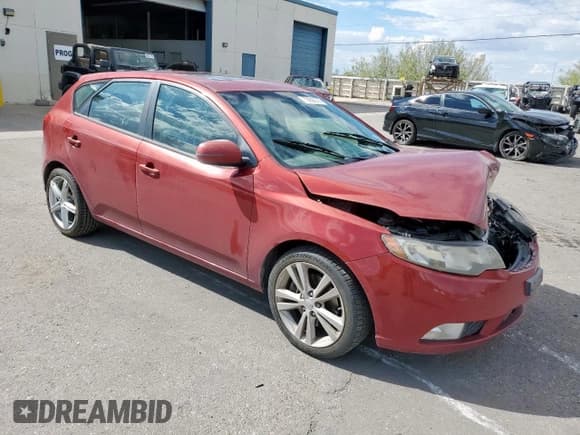 ✅ 2011 Kia Forte SX • VIN: KNAFW5A32B5446717 • Lot: 70956535. Wystawiony na Copart z przebiegiem 135 336 mil. Bezpłatny archiwum sprzedaży aukcyjnych z USA i szczegółowy raport historii pojazdu na DreamBid. Zdjęcie 4.