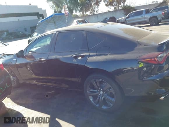 ✅ 2022 Acura TLX w/A-Spec Package • VIN: 19UUB6F52NA001283 • Lot: 41247811. Listed on IAAI with 22,214 mi. Free auction sales archive from the USA and detailed vehicle history report at DreamBid. Image 14.