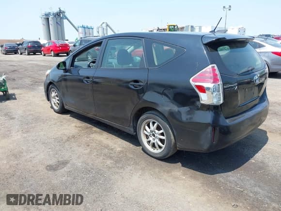 ✅ 2015 Toyota Prius Two • VIN: JTDZN3EU8FJ033613 • Lot: 42424962. Listed on IAAI with 374,460 mi. Free auction sales archive from the USA and detailed vehicle history report at DreamBid. Image 3.