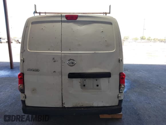 ✅ 2018 Nissan NV200 S • VIN: 3N6CM0KN0JK699437 • Lot: 42192309. Listed on IAAI with 140,280 mi. Free auction sales archive from the USA and detailed vehicle history report at DreamBid. Image 17.