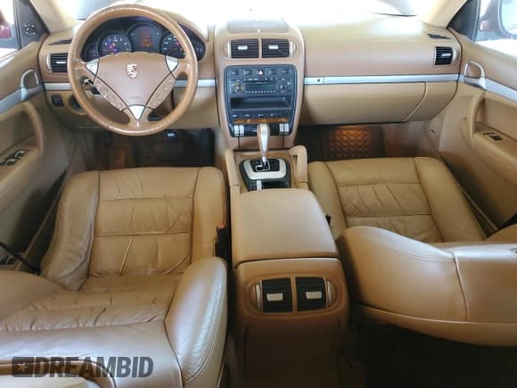 ✅ 2004 Porsche Cayenne • VIN: WP1AA29P74LA24053 • Лот: 69497125. Опубликован ранее на Copart с пробегом 248 021 миль. Бесплатный доступ к архиву аукционных продаж из США и подробный отчёт об истории автомобиля на DreamBid. Изображение 8.