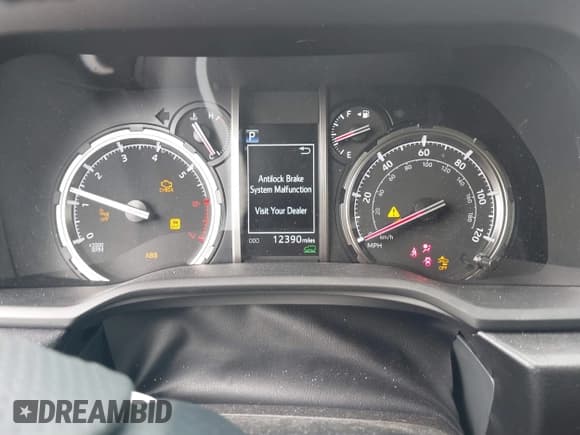 ✅ 2024 Toyota 4Runner TRD Off Road • VIN: JTERU5JR7R6288255 • Lot: 42997650. Listed on IAAI with 12,390 mi. Free auction sales archive from the USA and detailed vehicle history report at DreamBid. Image 7.