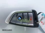 ✅ 2018 BMW 5 Series M550i xDrive • VIN: WBAJB9C59JB035262 • Lot: 43635064. Wystawiony na IAAI z przebiegiem 108 290 mil. Bezpłatny archiwum sprzedaży aukcyjnych z USA i szczegółowy raport historii pojazdu na DreamBid. Zdjęcie 11.