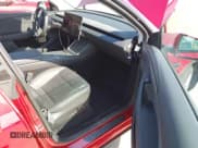 ✅ 2026 Tesla Model Y Long Range Launch Series • VIN: 7SAYGDEE5TF331160 • Лот: 42979874. Опубликован ранее на IAAI с пробегом 5 432 миль. Бесплатный доступ к архиву аукционных продаж из США и подробный отчёт об истории автомобиля на DreamBid. Изображение 5.