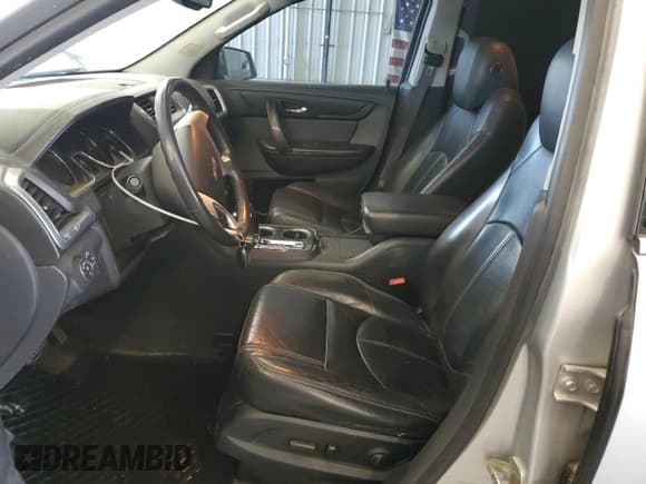 ✅ 2014 GMC Acadia SLT • VIN: 1GKKVRKD7EJ264756 • Lot: 63769125. Wystawiony na Copart z przebiegiem 170 044 mil. Bezpłatny archiwum sprzedaży aukcyjnych z USA i szczegółowy raport historii pojazdu na DreamBid. Zdjęcie 7.