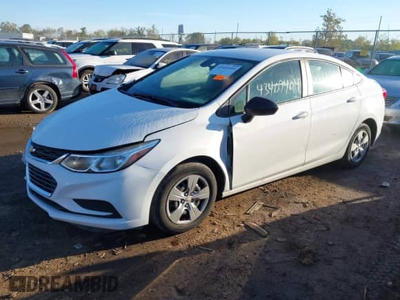 2018 Chevrolet Cruze LS с VIN 1G1BC5SM0J7167876, выставлен на аукционе IAAI как лот 43409404 с пробегом 108 875 миль миль и . История ставок и продаж доступна на DreamBid. Изображение 16.