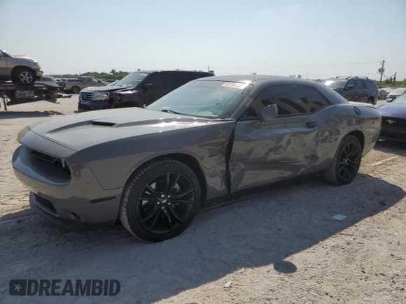 ✅ 2018 Dodge Challenger T/A • VIN: 2C3CDZBT2JH311606 • Lot: 43788383. Wystawiony na Copart z przebiegiem 19 862 mil. Bezpłatny archiwum sprzedaży aukcyjnych z USA i szczegółowy raport historii pojazdu na DreamBid. Zdjęcie 1.