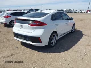 ✅ 2017 Hyundai Ioniq Limited • VIN: KMHC05LC8HU032050 • Lot: 41871800. Wystawiony na IAAI z przebiegiem 96 450 mil. Bezpłatny archiwum sprzedaży aukcyjnych z USA i szczegółowy raport historii pojazdu na DreamBid. Zdjęcie 4.