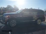 ✅ 2024 Lincoln Navigator Reserve • VIN: 5LMJJ2LG9REL21145 • Lot: 43489312. Listed on IAAI with 4,155 mi. Free auction sales archive from the USA and detailed vehicle history report at DreamBid. Image 14.