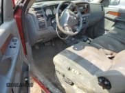 ✅ 2006 Dodge 2500 ST • VIN: 3D7KS26D96G180825 • Lot: 59644155. Wystawiony na Copart z przebiegiem 72 938 mil. Bezpłatny archiwum sprzedaży aukcyjnych z USA i szczegółowy raport historii pojazdu na DreamBid. Zdjęcie 8.