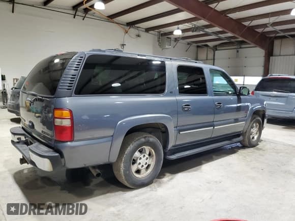 ✅ 2002 Chevrolet Suburban LS • VIN: 3GNFK16Z62G287415 • Лот: 85424994. Опубликован ранее на Copart с пробегом 313 778 миль. Бесплатный доступ к архиву аукционных продаж из США и подробный отчёт об истории автомобиля на DreamBid. Изображение 3.