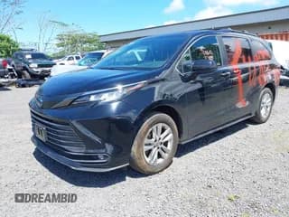 ✅ 2022 Toyota Sienna XLE Woodland Edition • VIN: 5TDASKFC7NS045078 • Lot: 42086142. Listed on IAAI with 83,592 mi. Free auction sales archive from the USA and detailed vehicle history report at DreamBid. Image 2.