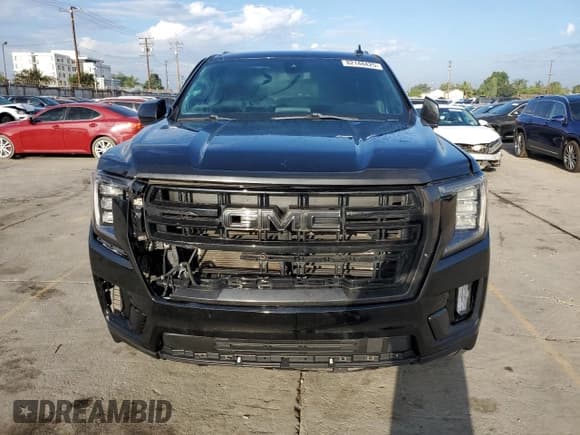 ✅ 2022 GMC Yukon SLE • VIN: 1GKS1AKD8NR157116 • Lot: 82148425. Wystawiony na Copart z przebiegiem 67 582 mil. Bezpłatny archiwum sprzedaży aukcyjnych z USA i szczegółowy raport historii pojazdu na DreamBid. Zdjęcie 5.