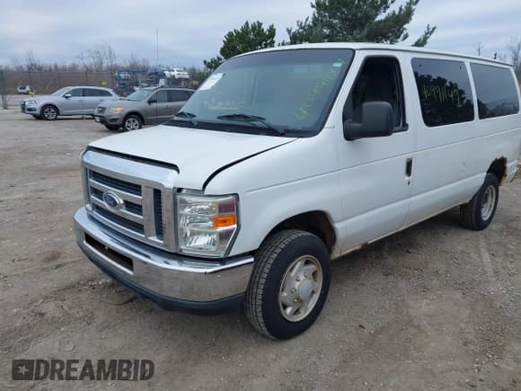 ✅ 2009 Ford Econoline Passenger XL • VIN: 1FBNE31L99DA46857 • Лот: 40991149. Опубликован ранее на IAAI с пробегом 184 924 миль. Бесплатный доступ к архиву аукционных продаж из США и подробный отчёт об истории автомобиля на DreamBid. Изображение 2.