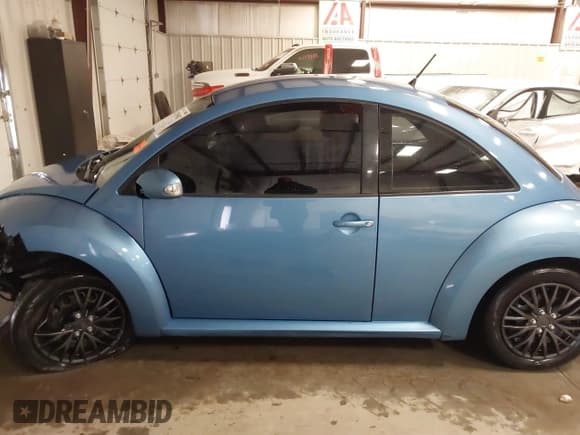 ✅ 2010 Volkswagen Beetle • VIN: 3VWPW3AG4AM003893 • Лот: 41255087. Опубликован ранее на IAAI с пробегом 192 128 миль. Бесплатный доступ к архиву аукционных продаж из США и подробный отчёт об истории автомобиля на DreamBid. Изображение 15.