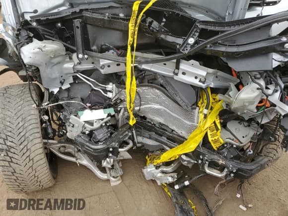 ✅ 2023 Rivian R1S Adventure • VIN: 7PDSGABA8PN008336 • Lot: 45955474. Wystawiony na Copart z przebiegiem Nie podano. Bezpłatny archiwum sprzedaży aukcyjnych z USA i szczegółowy raport historii pojazdu na DreamBid. Zdjęcie 12.