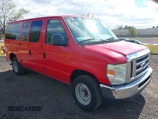 ✅ 2013 Ford Econoline Passenger XLT • VIN: 1FBNE3BL3DDA43430 • Lot: 43429703. Wystawiony na IAAI z przebiegiem 317 022 mil. Bezpłatny archiwum sprzedaży aukcyjnych z USA i szczegółowy raport historii pojazdu na DreamBid. Zdjęcie 1.