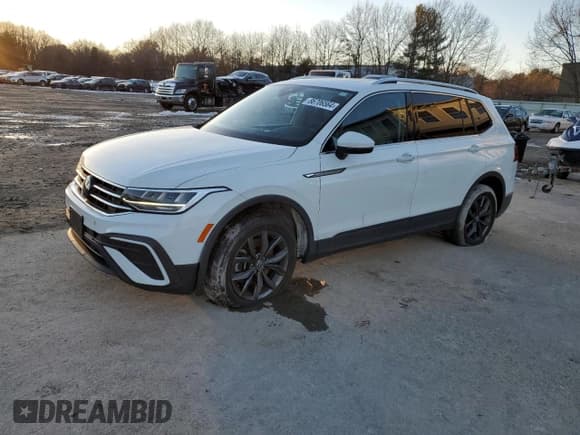 ✅ 2022 Volkswagen Tiguan SE • VIN: 3VV2B7AX2NM122341 • Lot: 86706564. Wystawiony na Copart z przebiegiem 27 709 mil. Bezpłatny archiwum sprzedaży aukcyjnych z USA i szczegółowy raport historii pojazdu na DreamBid. Zdjęcie 1.
