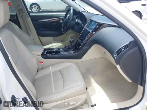 ✅ 2014 Infiniti Q50 Premium • VIN: JN1BV7APXEM674609 • Лот: 42501051. Опубликован ранее на IAAI с пробегом 93 998 миль. Бесплатный доступ к архиву аукционных продаж из США и подробный отчёт об истории автомобиля на DreamBid. Изображение 5.