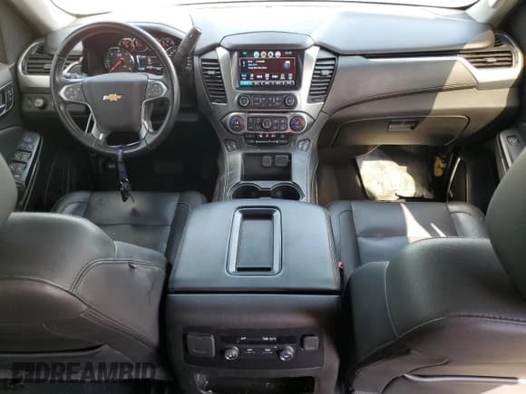 ✅ 2019 Chevrolet Suburban LT • VIN: 1GNSKHKC9KR374511 • Lot: 74765534. Wystawiony na Copart z przebiegiem 90 109 mil. Bezpłatny archiwum sprzedaży aukcyjnych z USA i szczegółowy raport historii pojazdu na DreamBid. Zdjęcie 8.