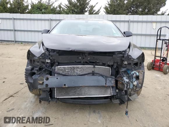 ✅ 2011 Chevrolet Malibu LTZ • VIN: 1G1ZE5E16BF386097 • Lot: 71866204. Listed on Copart with 127,940 mi. Free auction sales archive from the USA and detailed vehicle history report at DreamBid. Image 5.