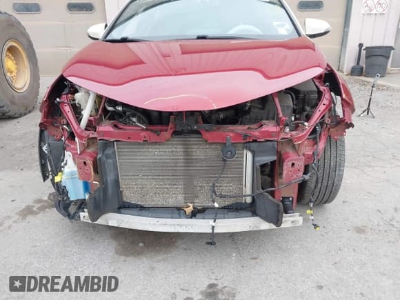 ✅ 2018 Toyota C-HR XLE Premium • VIN: NMTKHMBX4JR060590 • Lot: 43776518. Wystawiony na IAAI z przebiegiem 80 927 mil. Bezpłatny archiwum sprzedaży aukcyjnych z USA i szczegółowy raport historii pojazdu na DreamBid. Zdjęcie 6.