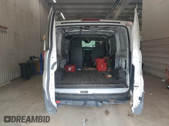 ✅ 2015 Ford Transit Cargo • VIN: 1FTNE1YM5FKB31040 • Лот: 67757805. Опубликован ранее на Copart с пробегом 378 179 миль. Бесплатный доступ к архиву аукционных продаж из США и подробный отчёт об истории автомобиля на DreamBid. Изображение 10.
