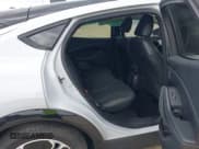 ✅ 2023 Ford Mustang Mach-E Premium • VIN: 3FMTK3R41PMA93516 • Lot: 43432430. Wystawiony na IAAI z przebiegiem 31 538 mil. Bezpłatny archiwum sprzedaży aukcyjnych z USA i szczegółowy raport historii pojazdu na DreamBid. Zdjęcie 8.