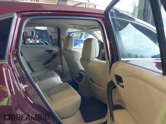 ✅ 2018 Acura RDX Technology • VIN: 5J8TB3H52JL003007 • Lot: 41884216. Wystawiony na IAAI z przebiegiem 79 274 mil. Bezpłatny archiwum sprzedaży aukcyjnych z USA i szczegółowy raport historii pojazdu na DreamBid. Zdjęcie 8.