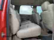 2005 Chevrolet Suburban LT с VIN 3GNEC16Z25G261438, выставлен на аукционе Copart как лот 81171614 с пробегом 135 858 миль миль и Списание • Salvage title. История ставок и продаж доступна на DreamBid. Изображение 11.