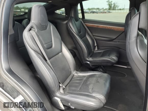 ✅ 2017 Tesla Model X 90D • VIN: 5YJXCBE23HF046107 • Lot: 45207813. Listed on Copart with 78,754 mi. Free auction sales archive from the USA and detailed vehicle history report at DreamBid. Image 11.