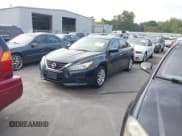 ✅ 2017 Nissan Altima S • VIN: 1N4AL3AP9HC227812 • Лот: 43100768. Опубликован ранее на IAAI с пробегом 146 608 миль. Бесплатный доступ к архиву аукционных продаж из США и подробный отчёт об истории автомобиля на DreamBid. Изображение 2.