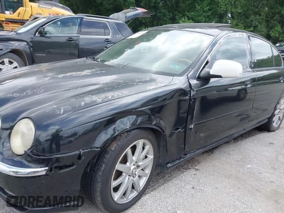 ✅ 2000 Jaguar S-Type V6 • VIN: SAJDA01C4YFL39040 • Lot: 42504026. Listed on IAAI with Not provided. Free auction sales archive from the USA and detailed vehicle history report at DreamBid. Image 6.