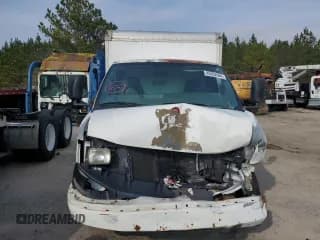 ✅ 2008 GMC Savana Commercial SRW 9E9 • VIN: 1GDGG31C581911818 • Lot: 85302684. Wystawiony na Copart z przebiegiem 192 740 mil. Bezpłatny archiwum sprzedaży aukcyjnych z USA i szczegółowy raport historii pojazdu na DreamBid. Zdjęcie 5.