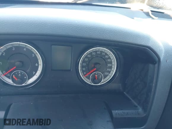 ✅ 2017 Ram 1500 Tradesman • VIN: 1C6RR7KG3HS849210 • Lot: 41578178. Wystawiony na IAAI z przebiegiem Nie podano. Bezpłatny archiwum sprzedaży aukcyjnych z USA i szczegółowy raport historii pojazdu na DreamBid. Zdjęcie 7.