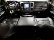 ✅ 2018 Ram 3500 Laramie • VIN: 3C63R3ML2JG387096 • Лот: 55330025. Опубликован ранее на Copart с пробегом 75 386 миль. Бесплатный доступ к архиву аукционных продаж из США и подробный отчёт об истории автомобиля на DreamBid. Изображение 8.