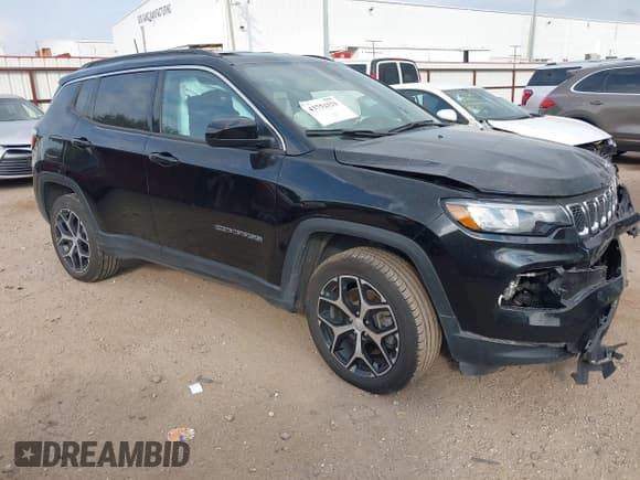 ✅ 2024 Jeep Compass Latitude • VIN: 3C4NJDBN9RT603449 • Lot: 43752321. Listed on IAAI with 47,677 mi. Free auction sales archive from the USA and detailed vehicle history report at DreamBid. Image 1.