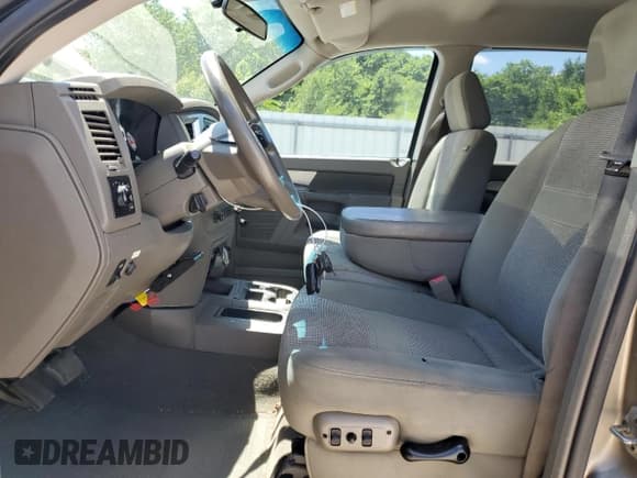 ✅ 2007 Dodge 2500 SLT • VIN: 3D7KS29A97G835990 • Лот: 57505825. Опубликован ранее на Copart с пробегом 304 919 миль. Бесплатный доступ к архиву аукционных продаж из США и подробный отчёт об истории автомобиля на DreamBid. Изображение 7.