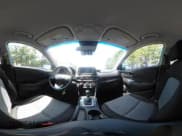 ✅ 2019 Hyundai Kona SE • VIN: KM8K12AA3KU340694 • Лот: 42688160. Опубликован ранее на IAAI с пробегом 62 455 миль. Бесплатный доступ к архиву аукционных продаж из США и подробный отчёт об истории автомобиля на DreamBid. Изображение 17.