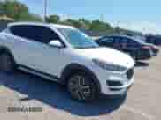 2020 Hyundai Tucson SEL с VIN KM8J33ALXLU197516, выставлен на аукционе IAAI как лот 41857132 с пробегом 27 350 миль миль и . История ставок и продаж доступна на DreamBid. Изображение 1.
