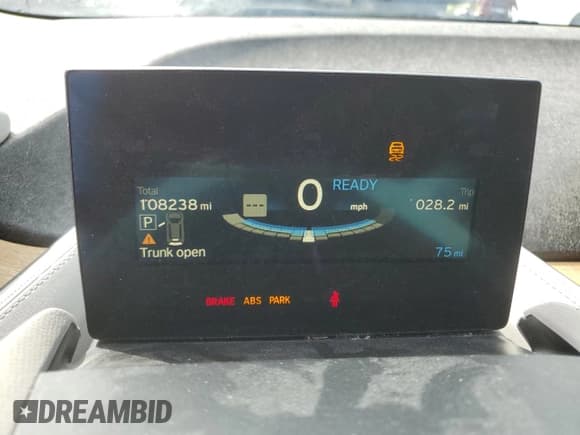 ✅ 2017 BMW i3 • VIN: WBY1Z8C38HV893708 • Lot: 68453115. Listed on Copart with 108,238 mi. Free auction sales archive from the USA and detailed vehicle history report at DreamBid. Image 9.