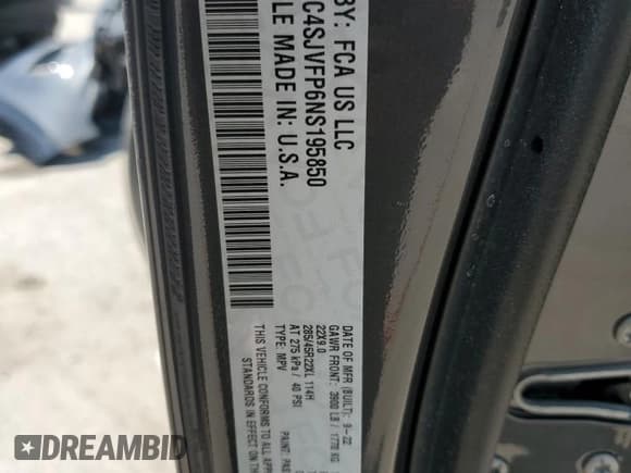 ✅ 2022 Jeep Grand Wagoneer Series II • VIN: 1C4SJVFP6NS195850 • Лот: 66600194. Опубликован ранее на Copart с пробегом 29 562 миль. Бесплатный доступ к архиву аукционных продаж из США и подробный отчёт об истории автомобиля на DreamBid. Изображение 14.